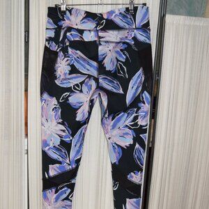 Dark Floral Leggings